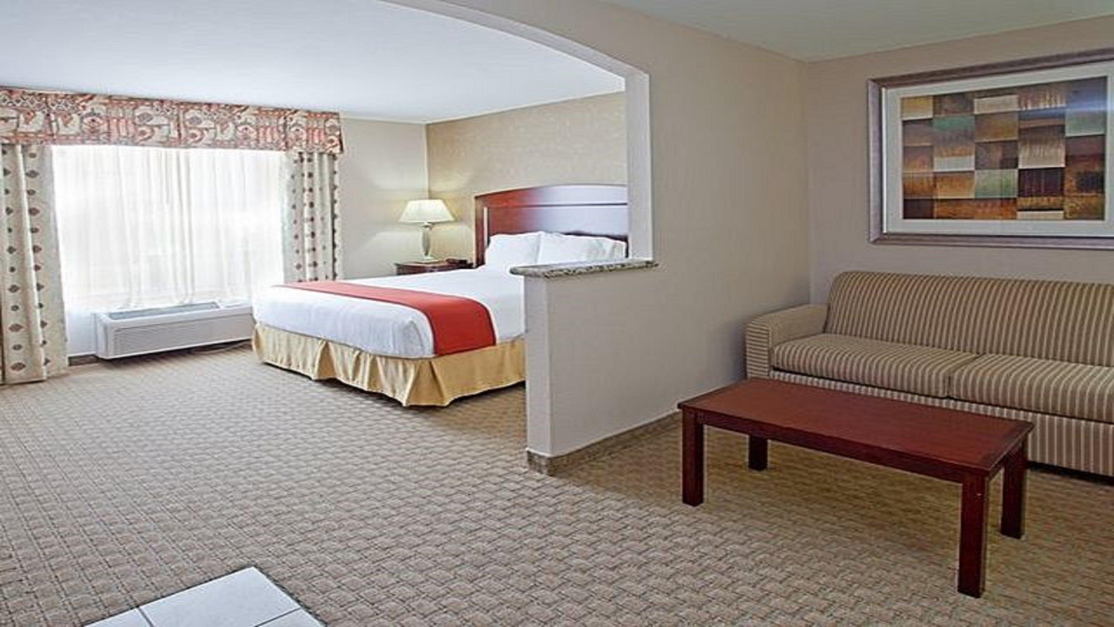 Holiday Inn Express & Suites College Station By Ihg Номер фото
