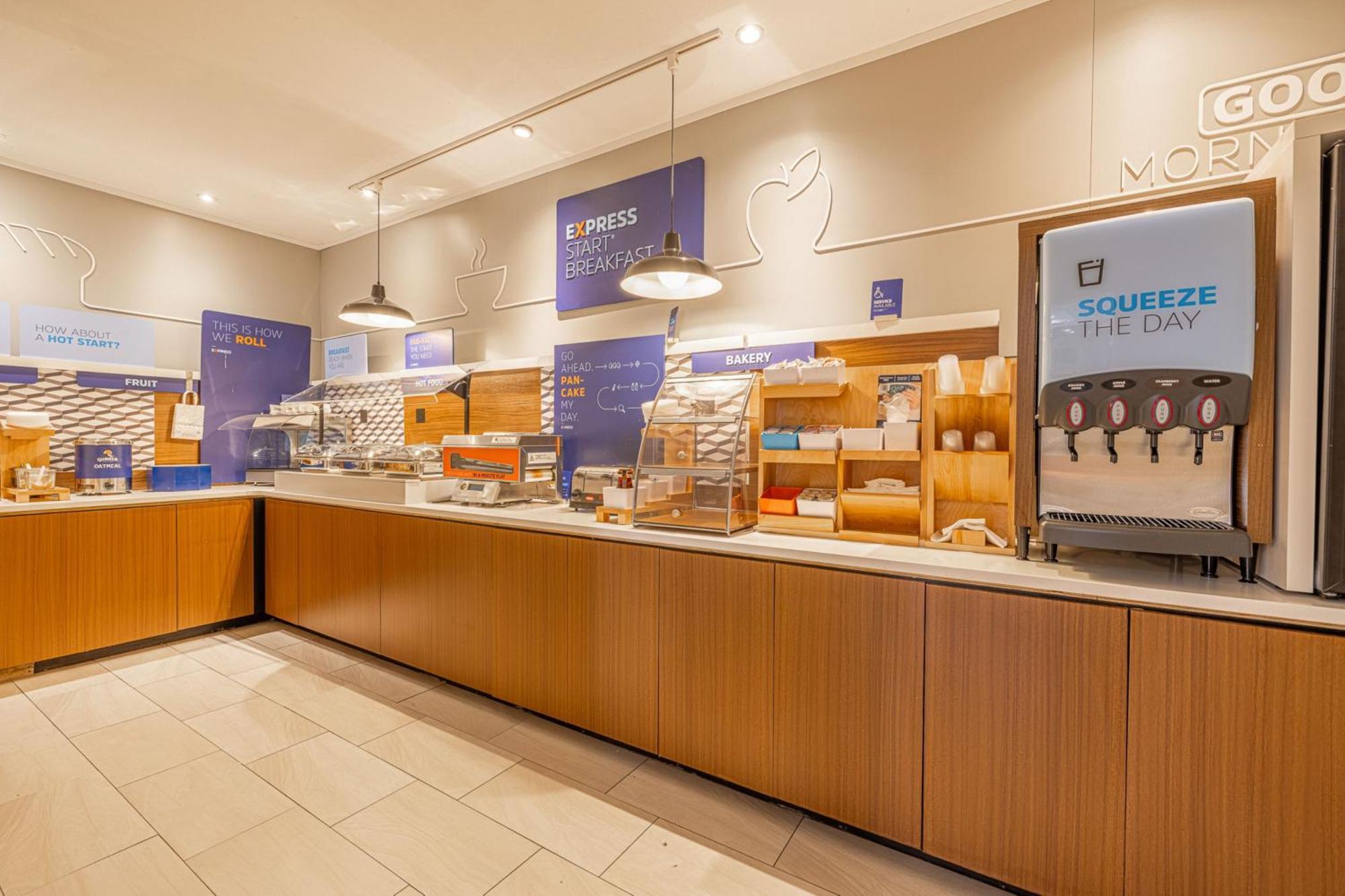 Holiday Inn Express & Suites College Station By Ihg Экстерьер фото