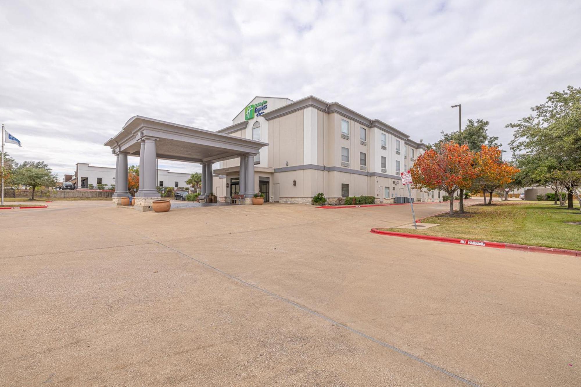 Holiday Inn Express & Suites College Station By Ihg Экстерьер фото