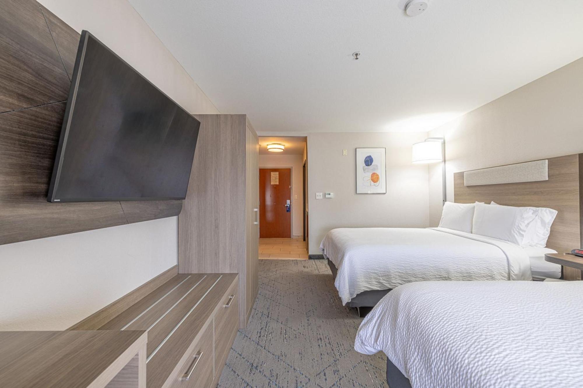 Holiday Inn Express & Suites College Station By Ihg Экстерьер фото